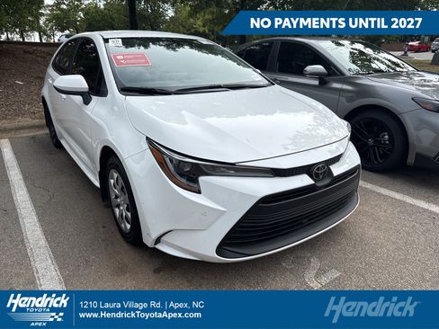 Used 2026 Toyota Corolla LE FWD image 1