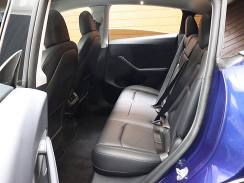 Used 2023 Tesla Model Y Long Range image 27