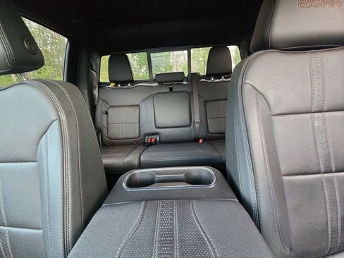 Used 2023 Chevrolet Silverado 1500 High Country AWD/4WD image 33