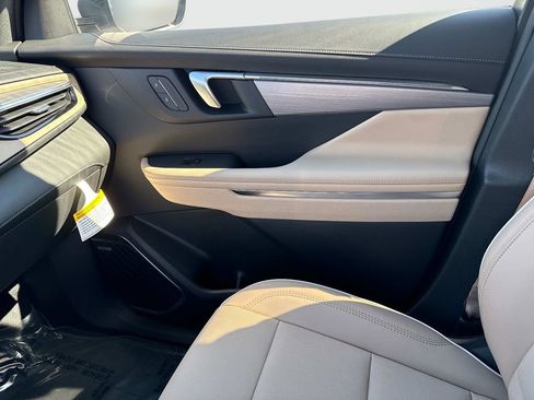 New 2026 Buick Enclave Preferred w/ Power Package image 22