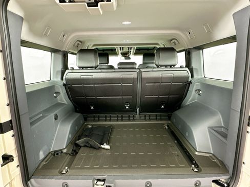 Used 2024 INEOS Grenadier Station Wagon AWD/4WD image 44