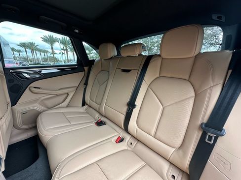 Used 2026 Porsche Macan S AWD/4WD image 37