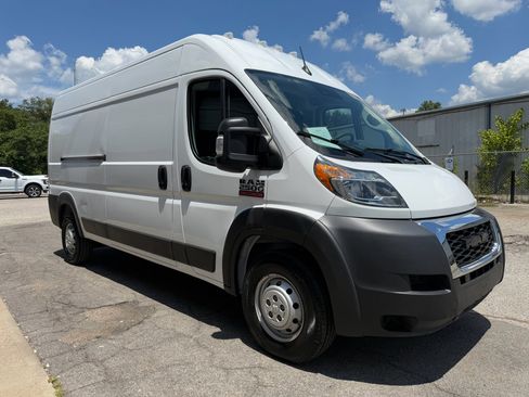 Used 2021 RAM ProMaster 2500 w/ Convenience Group image 1