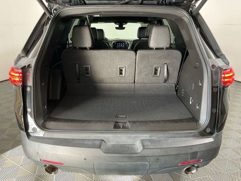 Used 2022 Chevrolet Traverse RS image 29