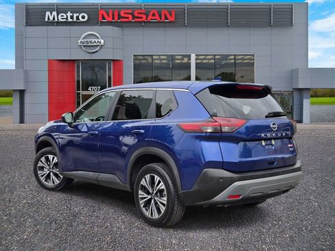 Certified 2023 Nissan Rogue SV FWD image 4