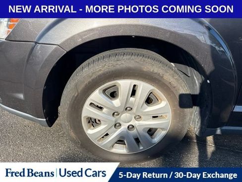 Used 2019 Dodge Journey SE FWD image 23