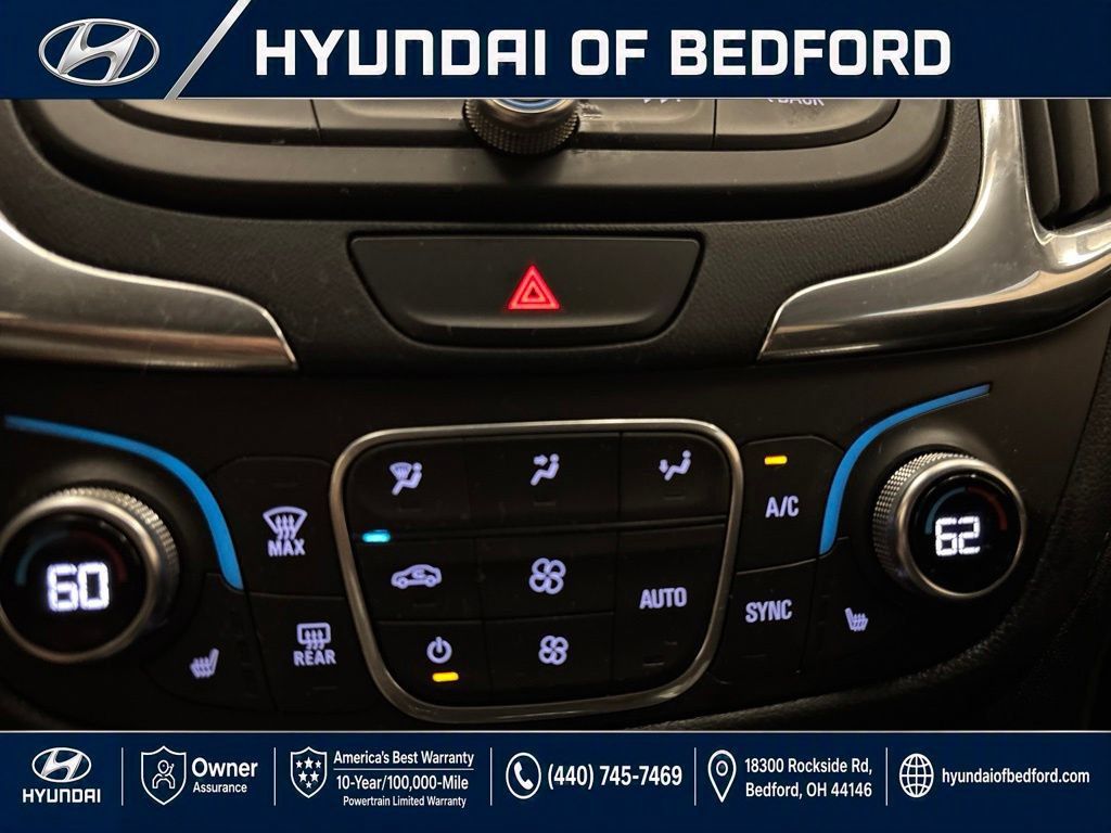 Used 2018 Chevrolet Equinox Premier FWD image 25