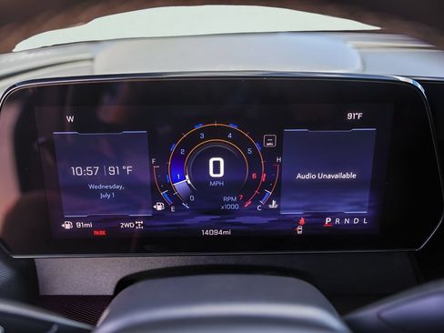 Used 2024 Chevrolet Traverse Z71 AWD/4WD image 13