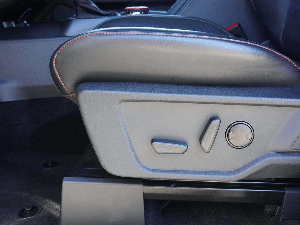Used 2026 Ford Bronco Raptor w/ Interior Carbon Fiber Pack AWD/4WD image 29