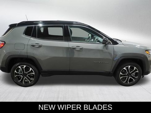 Used 2023 Jeep Compass Limited w/ Sun and Sound Group AWD/4WD image 7
