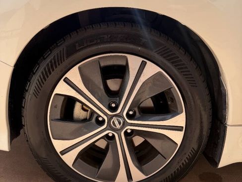 Used 2018 Nissan Leaf SV w/ SV All Weather Package FWD image 26