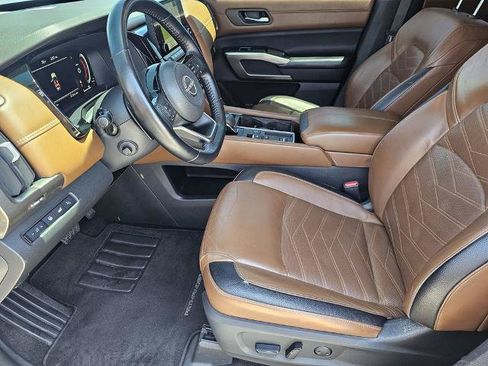 Used 2022 Nissan Pathfinder Platinum w/ Cargo Package FWD image 24
