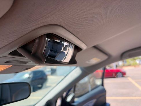 Used 2017 Honda Pilot EX image 16