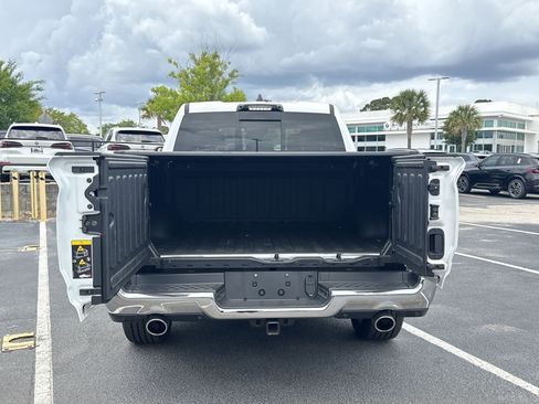 Used 2024 RAM 1500 Limited AWD/4WD image 37