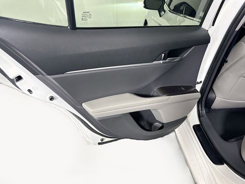 Used 2022 Toyota Camry LE image 25