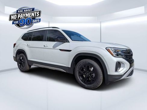 New 2026 Volkswagen Atlas Peak Edition AWD/4WD image 1