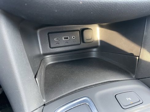 Used 2024 Chevrolet Equinox LT image 12