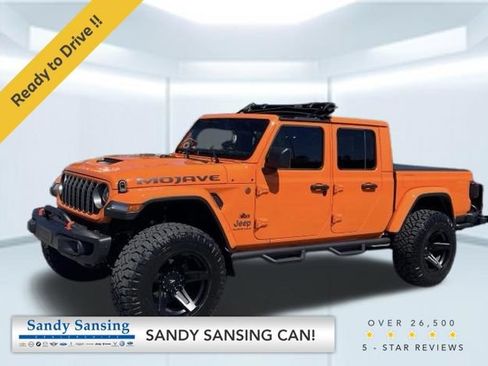 Certified 2025 Jeep Gladiator Mojave w/ Convenience Group AWD/4WD image 1