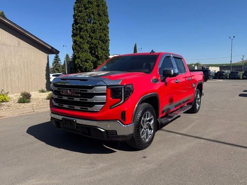 Used 2024 GMC Sierra 1500 SLE w/ Preferred Package AWD/4WD image 2