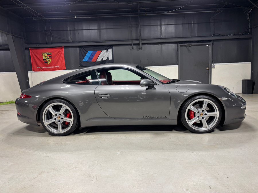 Used 2014 Porsche 911 Carrera S RWD image 28
