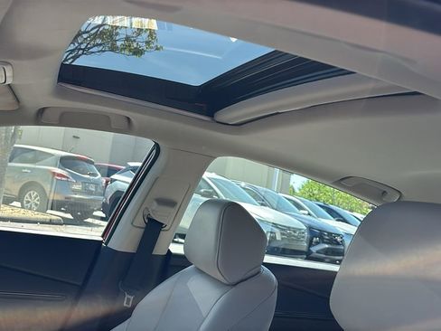 Used 2023 Honda Accord Touring image 25