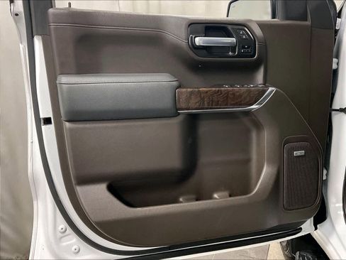 Used 2020 GMC Sierra 1500 Denali w/ Denali Premium Package image 9