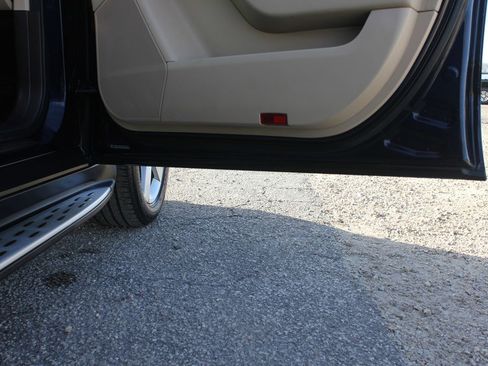 Used 2018 Mercedes-Benz GLE 350 4MATIC image 54