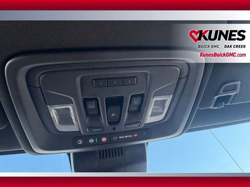 Used 2024 GMC Sierra 1500 AT4 w/ Technology Package AWD/4WD image 18