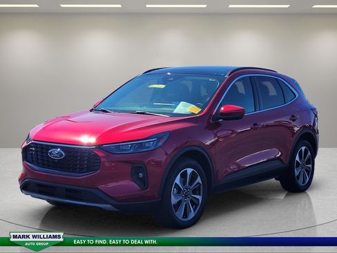 Used 2024 Ford Escape Platinum w/ Premium Technology Package AWD/4WD image 8