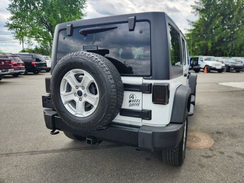 Used 2017 Jeep Wrangler Unlimited Sport AWD/4WD image 14