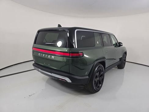 Used 2024 Rivian R1S Adventure AWD/4WD image 5
