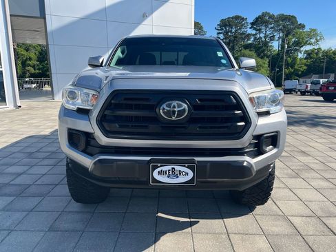 Used 2019 Toyota Tacoma SR w/ SR Convenience Package AWD/4WD image 9
