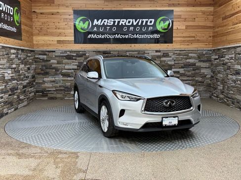 Used 2019 INFINITI QX50 Luxe w/ Navigation Package AWD/4WD image 2