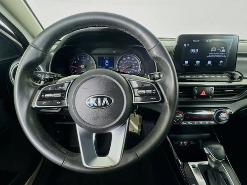 Used 2019 Kia Forte S w/ S Premium Package FWD image 11