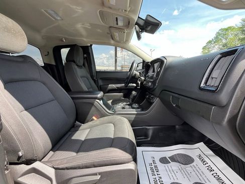 Used 2020 Chevrolet Colorado LT w/ Safety Package image 23