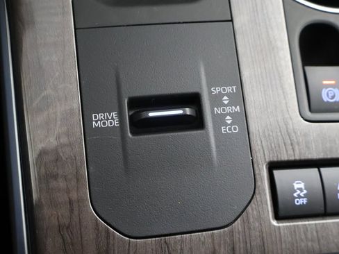 Used 2022 Toyota Highlander Limited image 56