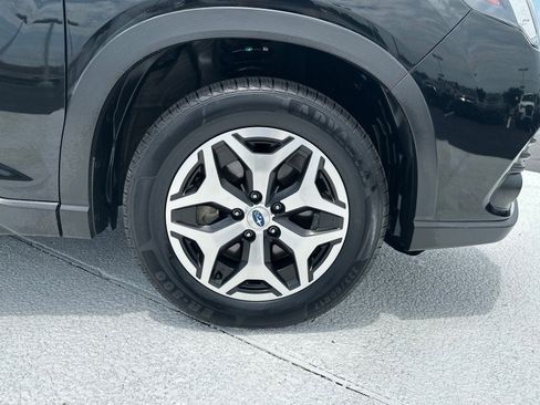 Certified 2023 Subaru Forester Premium AWD/4WD image 24