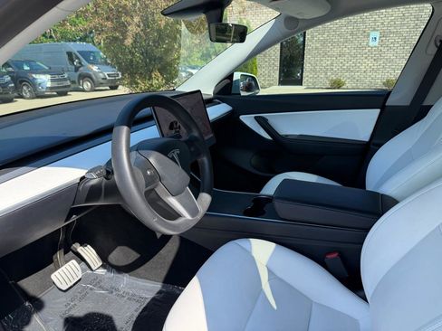 Used 2020 Tesla Model Y Performance AWD/4WD image 11