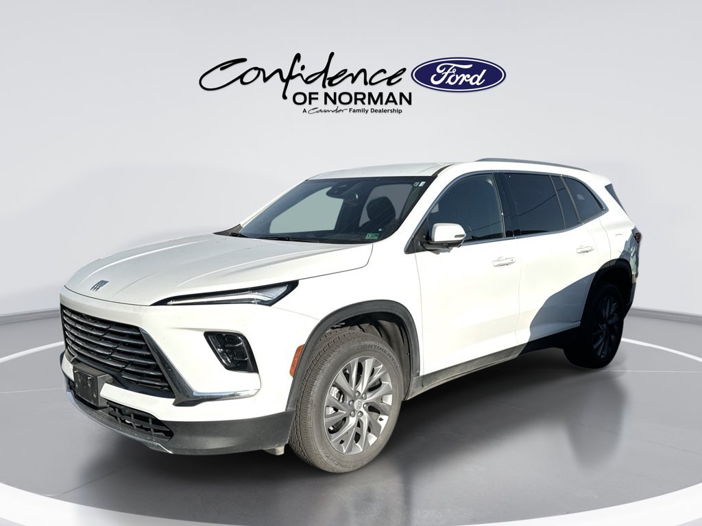 Used 2025 Buick Enclave Preferred AWD/4WD image 1