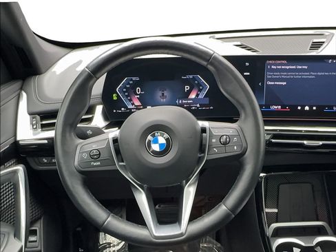 Used 2025 BMW X1 xDrive28i AWD/4WD image 38