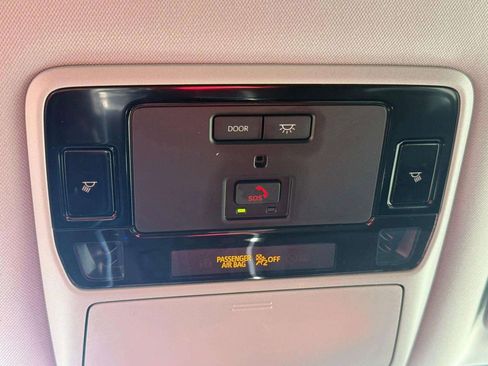 Used 2024 Toyota Grand Highlander XLE image 36