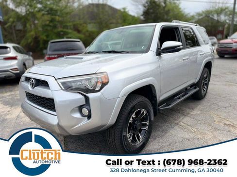 Used 2018 Toyota 4Runner TRD Off-Road Premium image 2