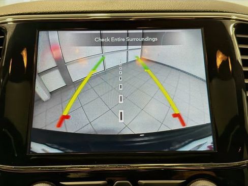 Used 2021 Jeep Grand Cherokee Limited X AWD/4WD image 13