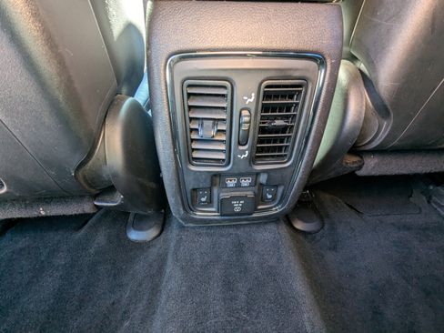 Used 2014 Jeep Grand Cherokee Limited w/ Trailer Tow Group IV image 14