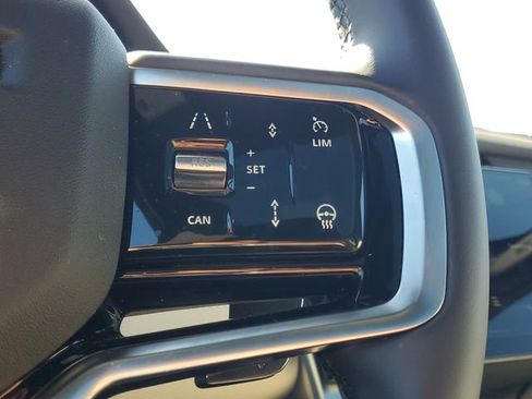 Used 2025 Land Rover Discovery Sport Dynamic SE AWD/4WD image 27