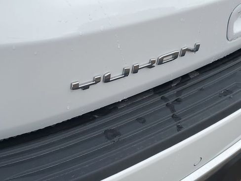 Used 2023 GMC Yukon Denali AWD/4WD image 35