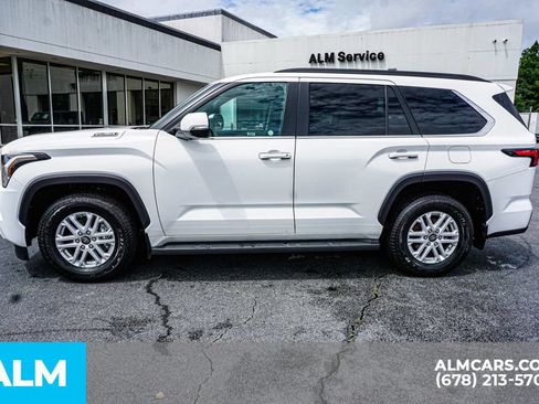 Used 2025 Toyota Sequoia SR5 AWD/4WD image 7