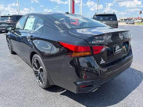 New 2026 Nissan Altima 2.5 SR FWD image 3
