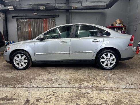 Used 2007 Volvo S40 2.4i image 2