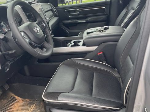 Used 2025 RAM 1500 Laramie w/ Sport Appearance Package AWD/4WD image 12